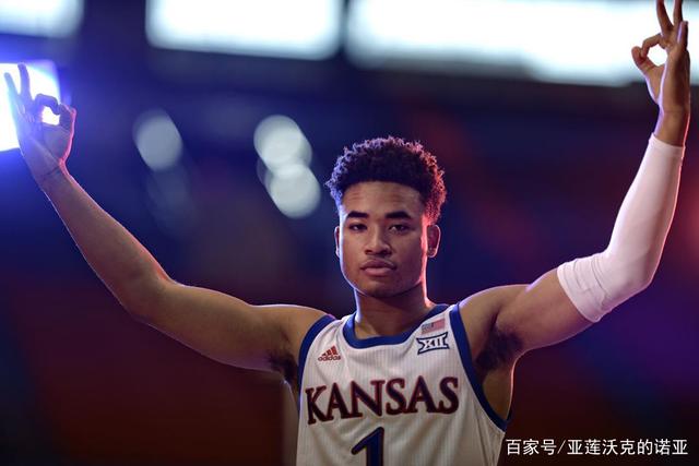 切尔西锁定新星！亚历克斯·斯科特欲加盟